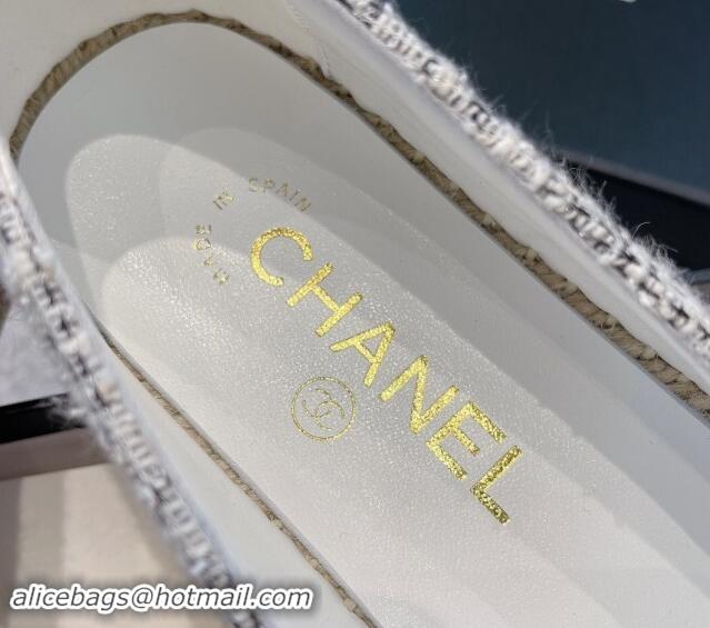 Trendy Design Chanel Tweed Espadrilles Flat with Gold-Tone CC White 121107