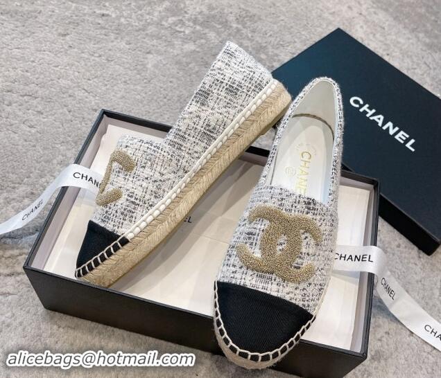 Trendy Design Chanel Tweed Espadrilles Flat with Gold-Tone CC White 121107