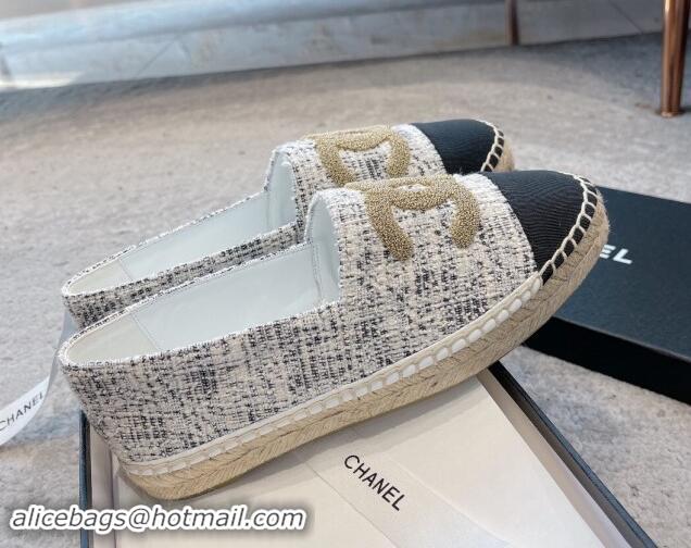 Trendy Design Chanel Tweed Espadrilles Flat with Gold-Tone CC White 121107