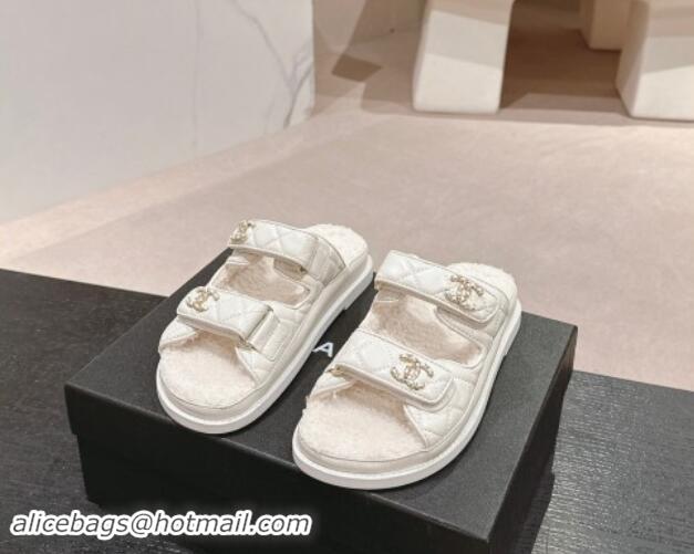 Good Quality Chanel Quilted Calfskin & Shearling Wool Flat Slides Sandal with Chain CC White 121144