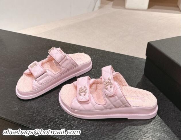 Good Quality Chanel Quilted Calfskin & Shearling Wool Flat Slides Sandal with Chain CC Light Pink 1121153