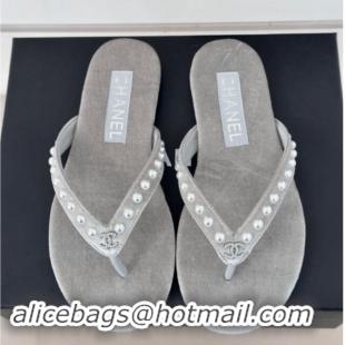 Luxurious Chanel Velvet Flat Thongs Sandal with Pearls G46205 Grey 1121179