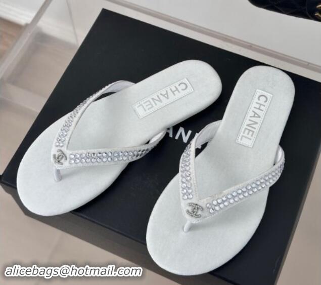 Grade Chanel Velvet Flat Thongs Sandal with Strass G46205 White 1121184