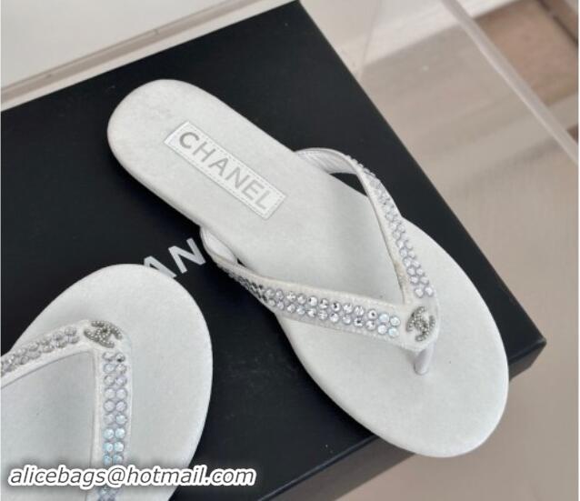 Grade Chanel Velvet Flat Thongs Sandal with Strass G46205 White 1121184