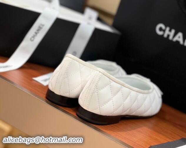 Top Design Chanel Quilted Lambskin Classic Ballerinas White/Black 120304