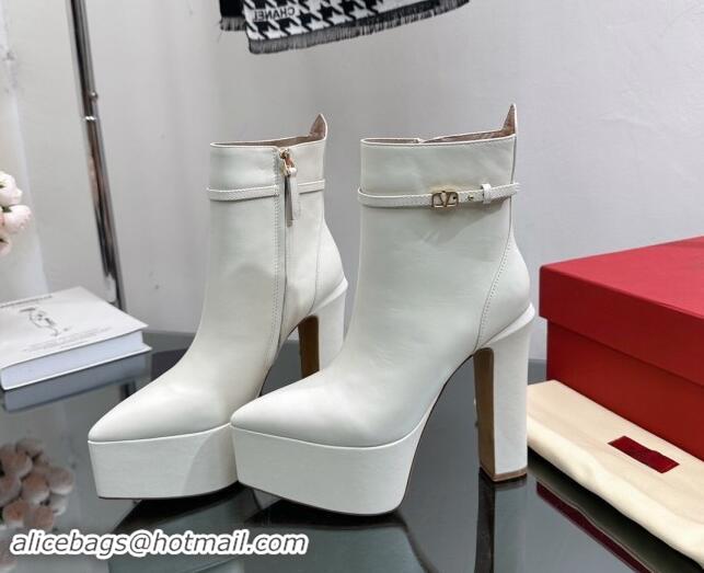 Luxurious Valentino Tan-Go Platform Ankle Boots 15.5cm in Calfskin Leather White 1118012