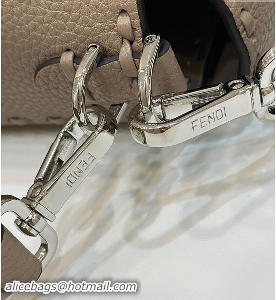 Trendy Design Fendi Regular Selleria Baguette bag with topstitches in Grained Calfskin 8610M Dove Grey 2024