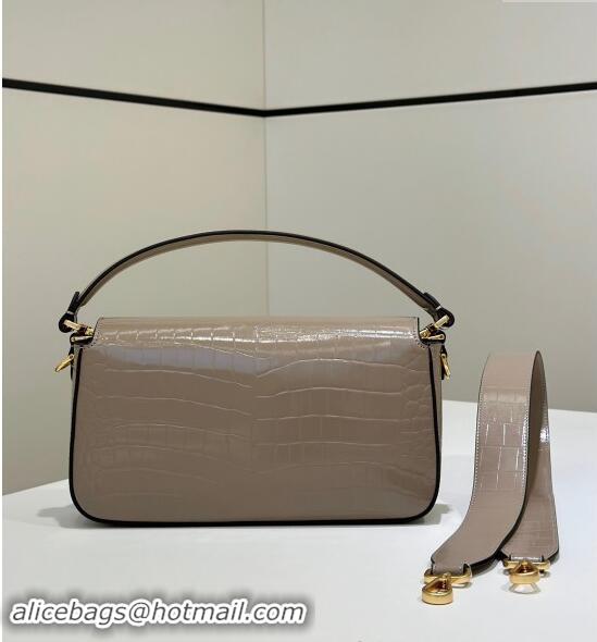 Reasonable Price Fendi Baguette Medium Bag in Crocodile Embossed Leather 8628 Grey 2024