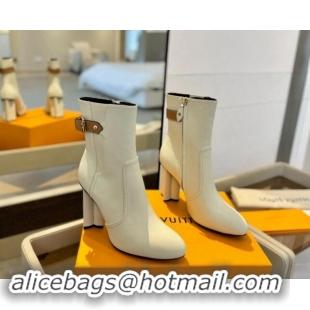 Luxurious Louis Vuitton Silhouette Ankle Boots 9.5cm with Buckle White 1114096