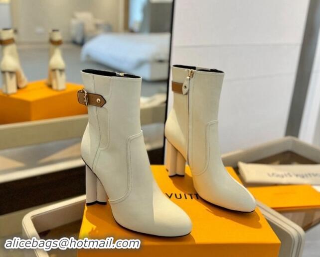 Luxurious Louis Vuitton Silhouette Ankle Boots 9.5cm with Buckle White 1114096