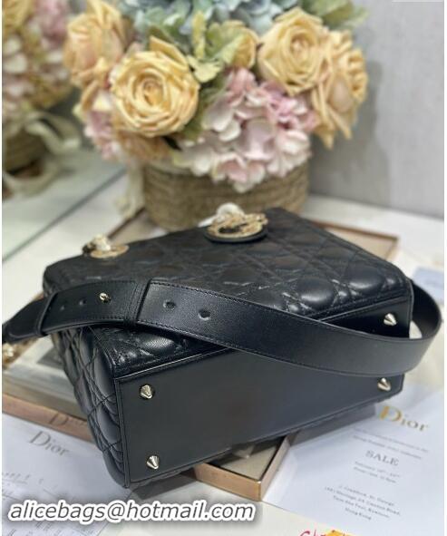 Super Quality Dior Medium Lady Dior Bag in Cannage Lambskin with Letters Chain D2026 Black 2024