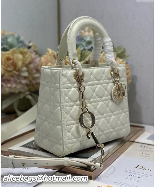 Buy Fashionable Dior Medium Lady Dior Bag in Cannage Lambskin with Letters Chain D2026 White 2024