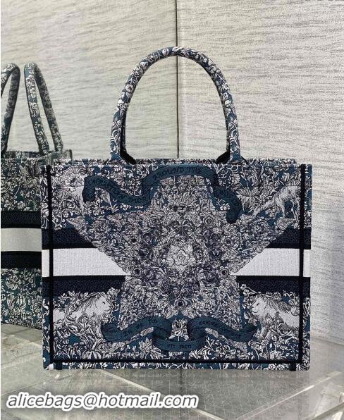 Good Taste Dior Medium Dior Book Tote bag in Blue Embroidery with White Dior Around the World Motif D2047 2024