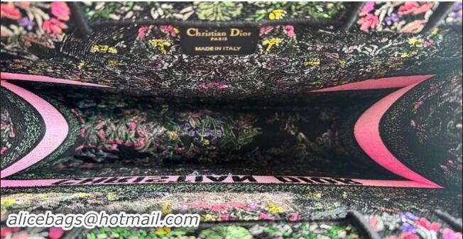 Famous Brand Dior Medium Dior Book Tote bag in Black Embroidery with Multicolor Dior Around the World Motif D2047 2024