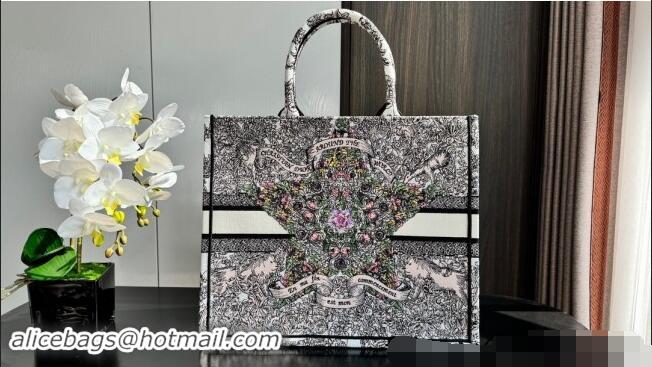 Promotional Dior Large Dior Book Tote bag in Latte White Embroidery with Multicolor Dior Around the World Motif D2049 20