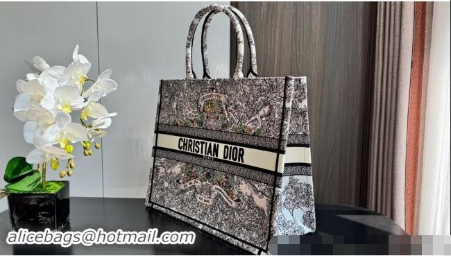 Promotional Dior Large Dior Book Tote bag in Latte White Embroidery with Multicolor Dior Around the World Motif D2049 20