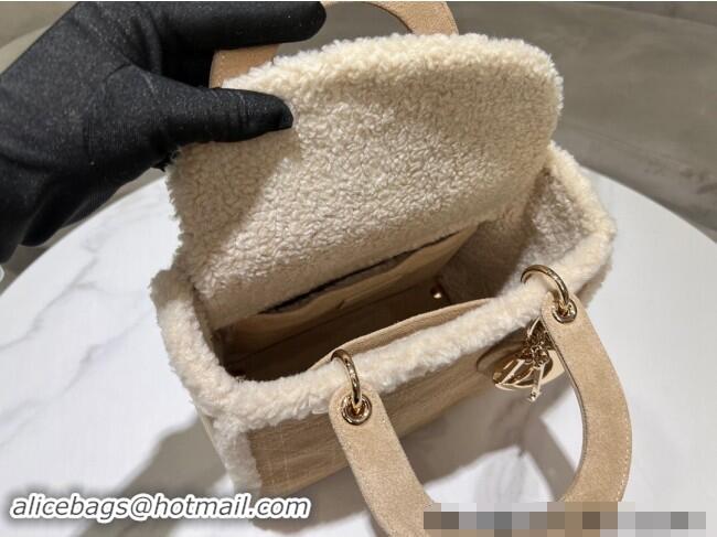 Traditional Specials Dior Lady Dior Medium Bag in Beige Suede and White Shearling D2065 2024