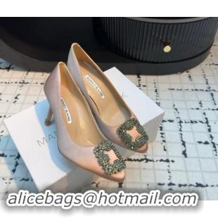 Pretty Style Manolo Blahnik Hangisi Satin Pumps 7cm with Strass Buckle Nude 1225007