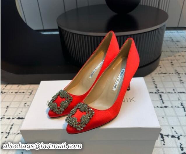 Unique Style Manolo Blahnik Hangisi Satin Pumps 7cm with Strass Buckle Red 1225011