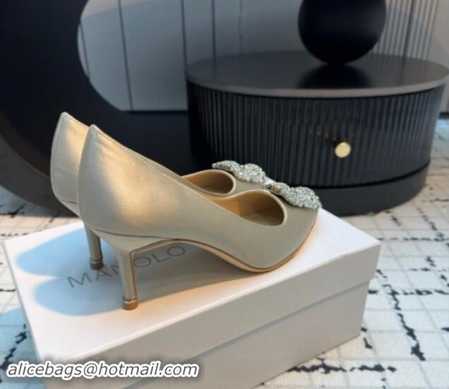 Top Grade Manolo Blahnik Hangisi Satin Pumps 7cm with Strass Buckle Pale Gold 1225016