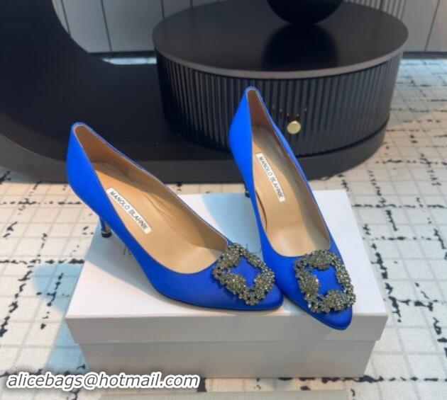 Low Price Manolo Blahnik Hangisi Satin Pumps 7cm with Strass Buckle Sky Blue 1225020