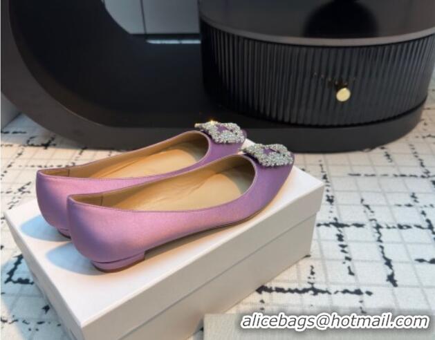 Shop Duplicate Manolo Blahnik Hangisi Satin Ballerinas Flat with Strass Buckle Light Purple 1225027