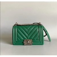 Luxury Discount Chanel Chevron Grained Calfskin Small Classic Le Boy Flap Bag A67085 Green