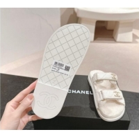 Good Quality Chanel Quilted Calfskin & Shearling Wool Flat Slides Sandal with Chain CC White 121144