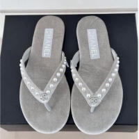 Luxurious Chanel Velvet Flat Thongs Sandal with Pearls G46205 Grey 1121179