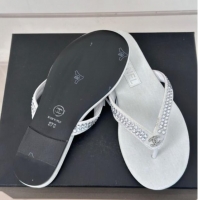 Grade Chanel Velvet Flat Thongs Sandal with Strass G46205 White 1121184