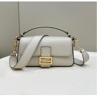 Market Sells Fendi Regular Selleria Baguette bag with topstitches in Grained Calfskin 8610M White/Gold 2024