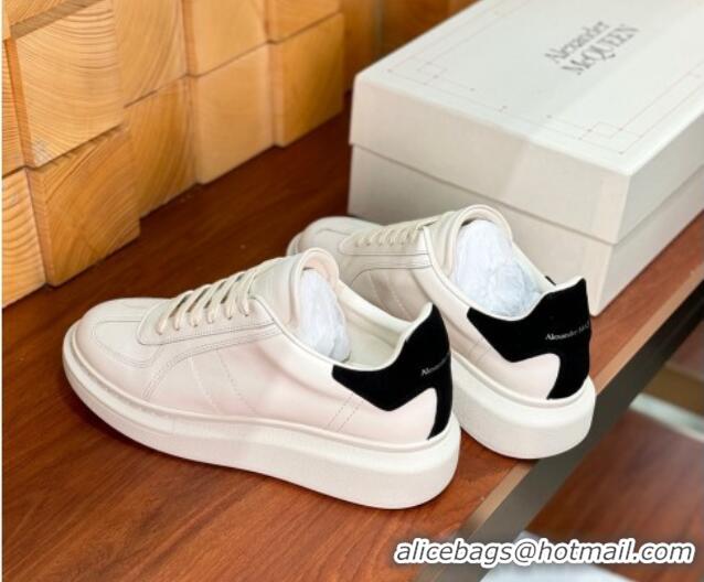 Charming Alexander McQueen Oversized Retro Sneakers in Matte Silky Calfskin White/Black Tab 1114017