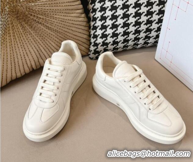 Classic Hot Alexander McQueen Oversized Retro Sneakers in Calfskin Leather White 1225061