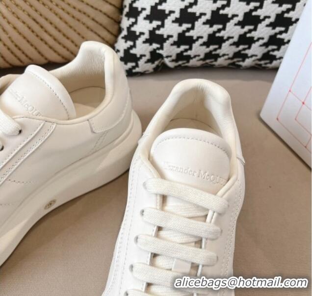 Classic Hot Alexander McQueen Oversized Retro Sneakers in Calfskin Leather White 1225061