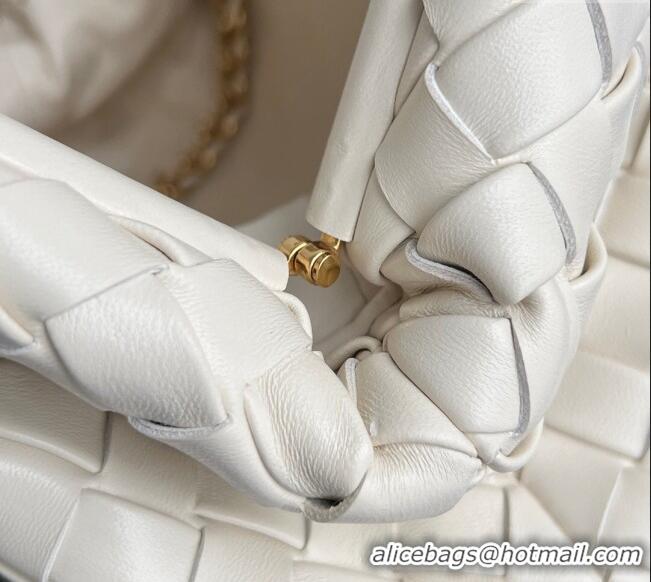 Low Cost Bottega Veneta Lauren 1980 Clutch bag With Chain in Intrecciato Leather 785807 White 2024