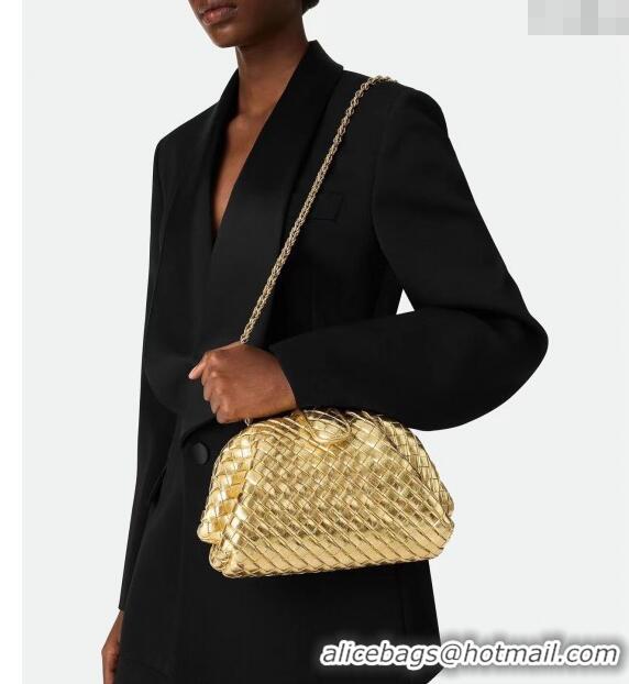 Top Grade Bottega Veneta Lauren 1980 Clutch bag With Chain in Intrecciato Leather 785807 Gold 2024