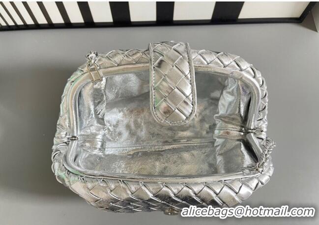 Well Crafted Bottega Veneta Lauren 1980 Clutch bag With Chain in Intrecciato Leather 785807 Silver 2024