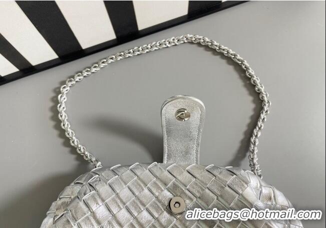 Well Crafted Bottega Veneta Lauren 1980 Clutch bag With Chain in Intrecciato Leather 785807 Silver 2024