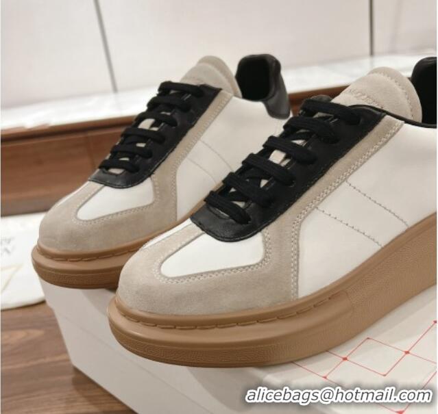 Luxurious Alexander McQueen Oversized Retro Sneakers in Calfskin and Suede White/Grey/Black 1225066