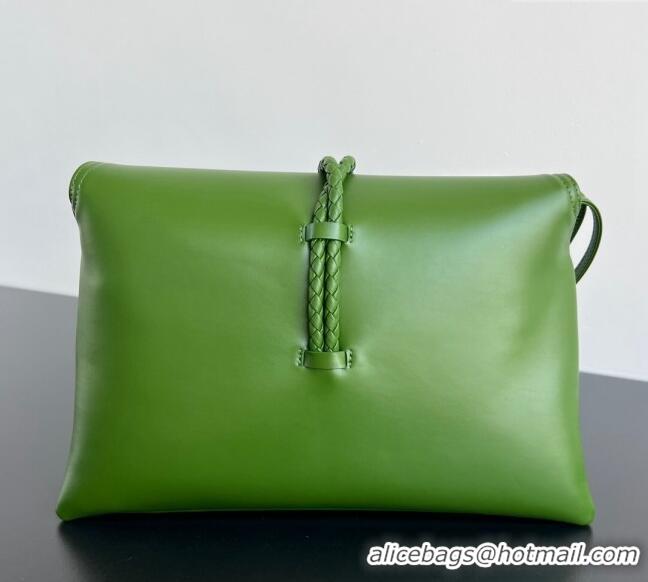 Big Discount Bottega Veneta Medium Liberta Cross-body bag in Smooth Calfskin 806034 Green 2024