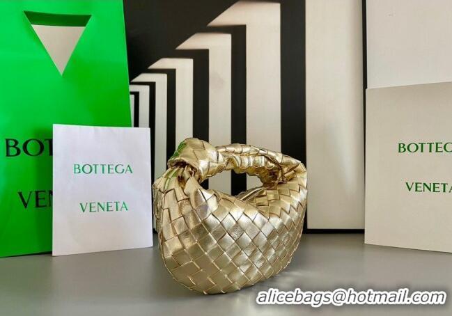 Big Discount Bottega Veneta Mini Jodie Bag in Foggy Mirror Intrecciato Leather 651876 Gold 2024