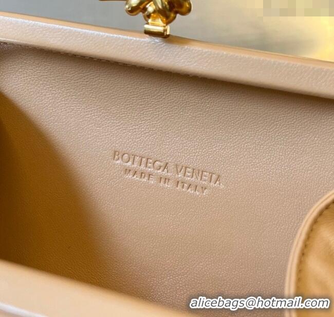 Top Grade Bottega Veneta Knot Minaudiere Clutch in Padded Intreccio Leather 717622 Almond Apricot 2024