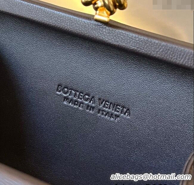 Best Product Bottega Veneta Knot Minaudiere Clutch in Padded Intreccio Leather 717622 Fondant Brown 2024