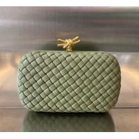 Pretty Style Bottega Veneta Knot Minaudiere Clutch in Padded Intreccio Leather 717622 Travertine Green 2024