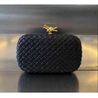 Popular Style Bottega Veneta Knot Minaudiere Clutch in Padded Intreccio Leather 717622 Black 2024