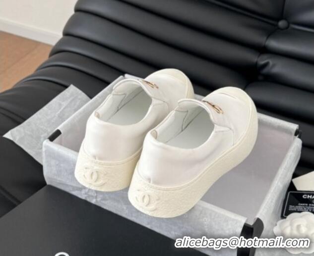 Best Grade Chanel Calfskin Slip-on Sneakers White 0102014