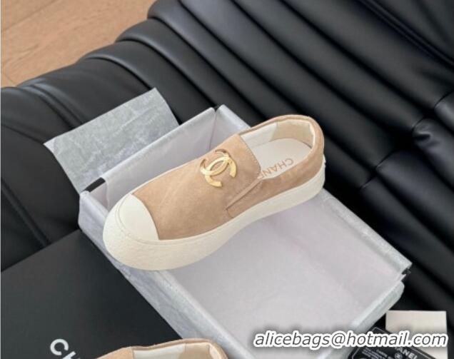 Pretty Style Chanel Suede Slip-on Sneakers Beige 0102015