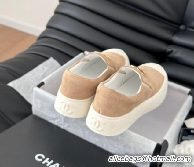 Pretty Style Chanel Suede Slip-on Sneakers Beige 0102015