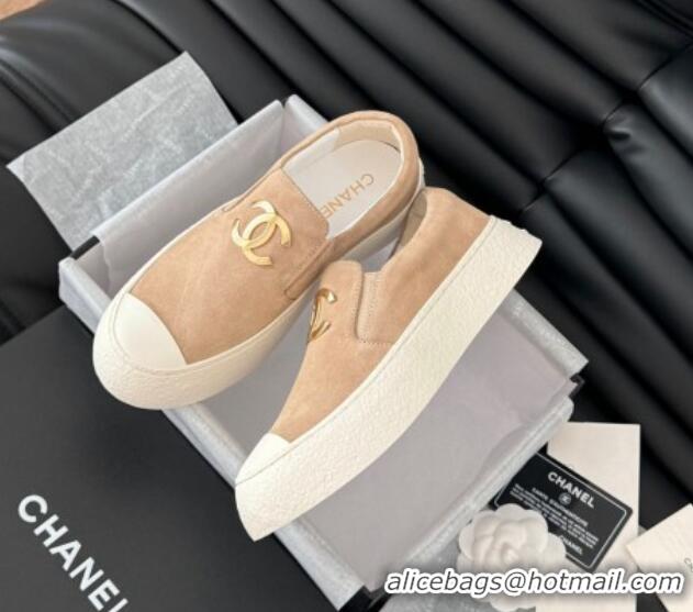 Pretty Style Chanel Suede Slip-on Sneakers Beige 0102015