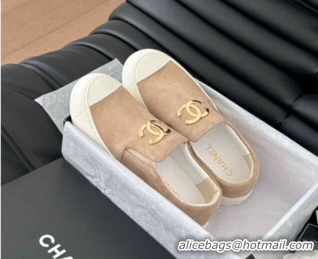 Pretty Style Chanel Suede Slip-on Sneakers Beige 0102015